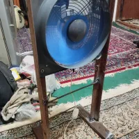 فن  پایه دار .پنکه