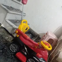 اسباب بازی کودکان. ماشین دسته دار
