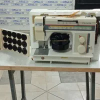 چرخ خیاطی نو با میزش