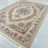 بزرگترین تولیدکننده فرش اکرولیک واقتصادی کشور