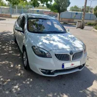 برلیانس ۳۲۰ بدون رنگ