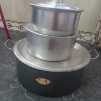 سه تا قابلمه باهم به فروش میرسد