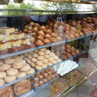کارگر ساده شیرینی پزی