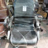 صندلی جکدار وپیچی دسته دوم در حد نو
