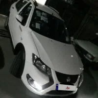 کوییک GXL با مانیتور کنسول وسط