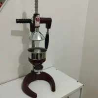 آب میوه گیر