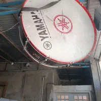 یک عدد طبل بزرگ