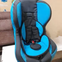صندلی ماشین بچه درحد نو