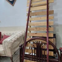 تختخواب یک نفره فلزی و صندلی راک