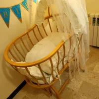 تخت گهواره نوزاد