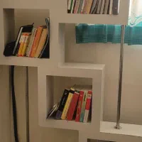 قفسه کتاب‌ و ویترین