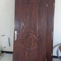 ۴ تخته درب اتاق خواب و سرویس سالم