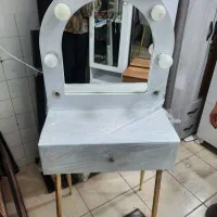 میزآرایش ام دی اف وکیوم ال ای دی چراغ دار