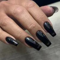 دستیار ناخن مسلط