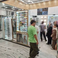 فروشنده خانوم نیمه وقت در عینک رابین