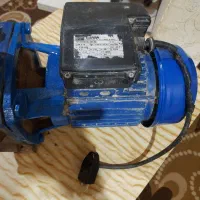 دو عددپمپ اب دو اسب دو پروانه ایتالیایی و معمولی