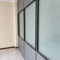 پارتیشن اداری ارتفاع کامل درب و شیشه دوجداره شده