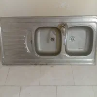 سینک استیل با شیر آب