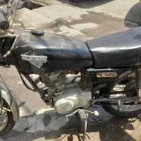 موتور 125 باک مشکی