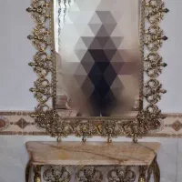 آینه کنسول و میز و گلدان