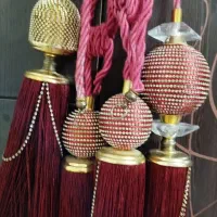 آویز پرده رنگ زرشکی