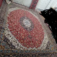 یک عدد فرش ۳/۴بدون سوختهگی وپارگی