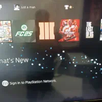 PS4 با بازی و دوتا دسته
