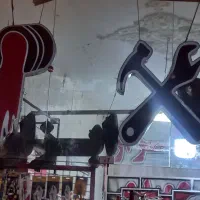 تابلو رنگ ابزار