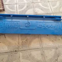 در عقب نیسان نو نو