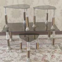 تعدادی نیز عسلی و آیینه