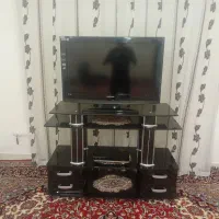 تلویزیون ومیز