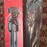 سه پایه دوربین و موبایل