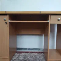 میز تحریر وکامپیوتر درحد نو