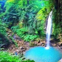 گروه خانوادگی تور سفر و طبیعت گردی آبشار