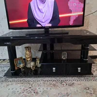 میز تلوزیون شیشه ای