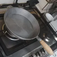 ماهیتابه چدن روس بزرگ