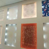 انواع کاغذدیواری، پرده زبرا،ماربل شیت،قرنیز،کناف