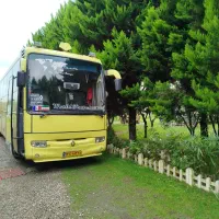 اتوبوس دربستی