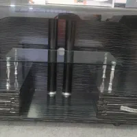 میز تلویزیون در حد نو