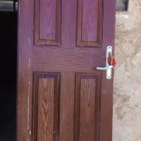 درب اتاق با قفل سوییچی