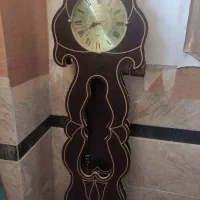 ساعت ایستاده فقط یه تومن کنار مبل