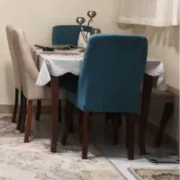 میز ناهار خوری در حد نو (فوری)