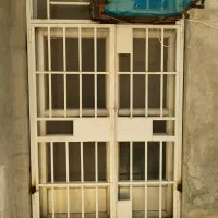 حفاظ درب و پنجره فلزی