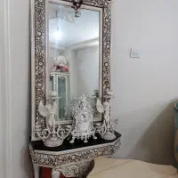 آینه و میز