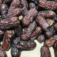 خرمای درجه یک پیارم حاجی آباد