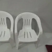 دوعدد صندلی بچه