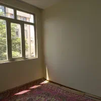 120متر لویزان ( رهن و اجاره )   ( قدیمی ساخت )