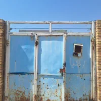 درب حیاط سالمه
