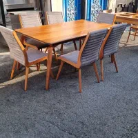 میز ناهار خوری ۶ نفره و ۴