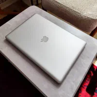 لپتاپ اپل 17 اینچ 2010